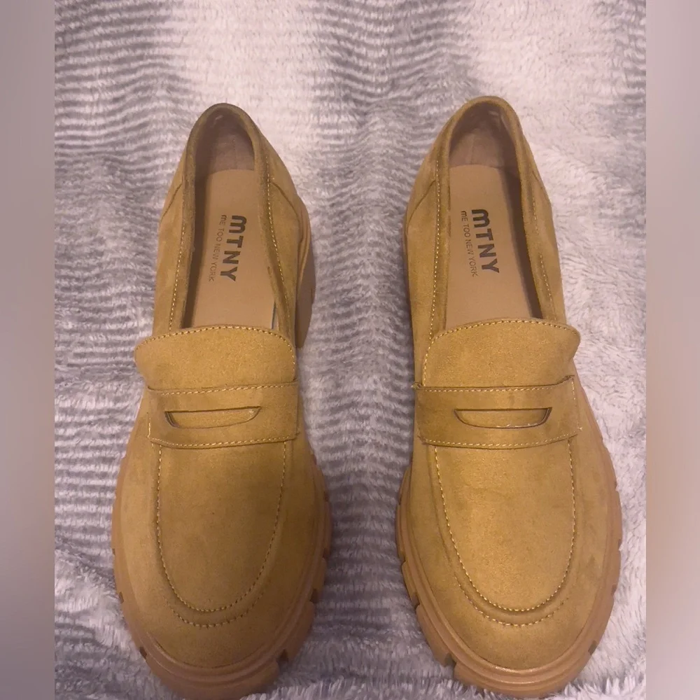 Me Too New York Platform Loafers Womens 9.5 Tan Heeled Vegan Suede Chunky Lug